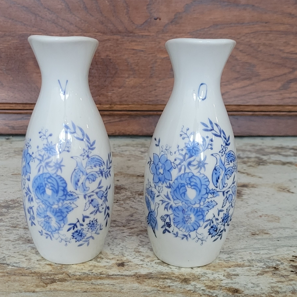 Vintage Cruet Set Oil Vinegar Decanter Bottles Blue Floral Japan C1